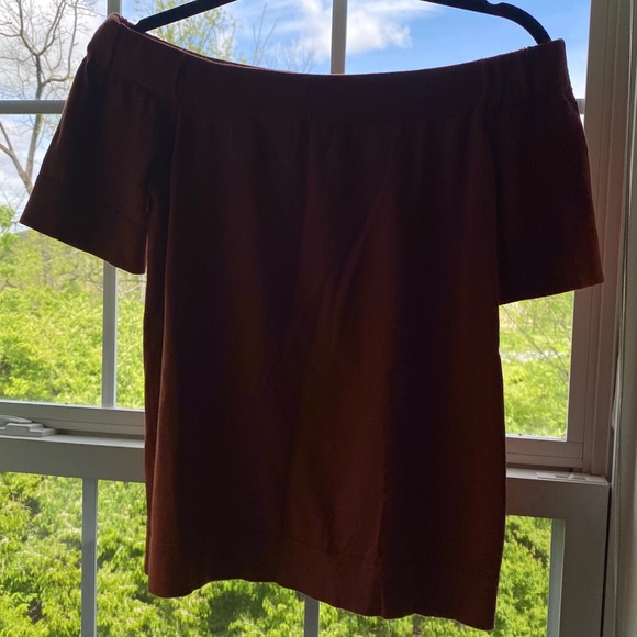 Off The Shoulder Top - Picture 2 of 3